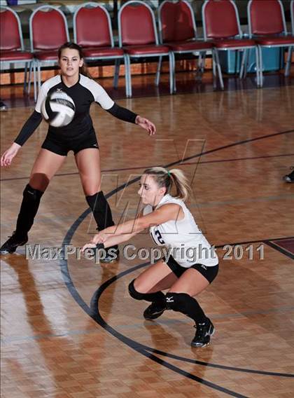 Thumbnail 3 in Sevier County vs. Dobyns-Bennett (1AAA Playoffs) photogallery.