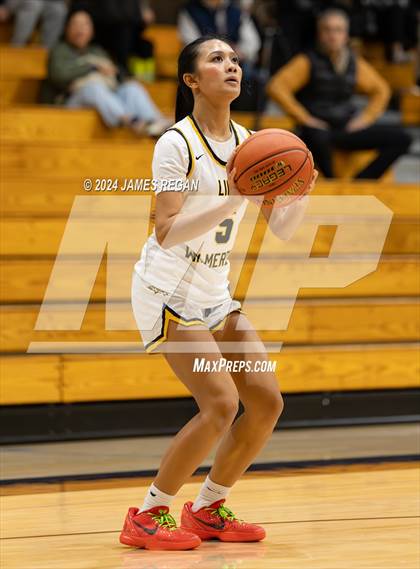 Thumbnail 3 in Lick-Wilmerding vs. Burlingame (Steve Geramoni Invitational) photogallery.