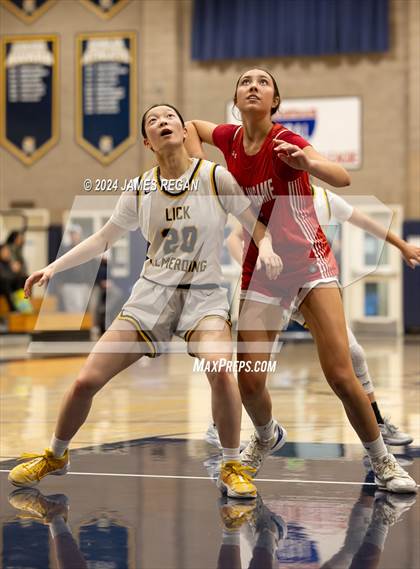 Thumbnail 2 in Lick-Wilmerding vs. Burlingame (Steve Geramoni Invitational) photogallery.