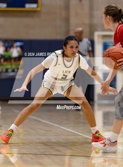 Thumbnail 2 in Lick-Wilmerding vs. Burlingame (Steve Geramoni Invitational) photogallery.