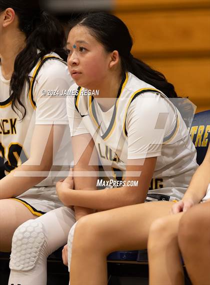 Thumbnail 1 in Lick-Wilmerding vs. Burlingame (Steve Geramoni Invitational) photogallery.