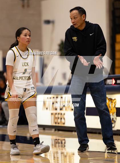 Thumbnail 2 in Lick-Wilmerding vs. Burlingame (Steve Geramoni Invitational) photogallery.