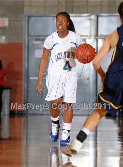 Thumbnail 3 in Santa Clara vs. St. Bernard (CIF SS 5AA Final) photogallery.