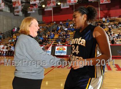 Thumbnail 1 in Santa Clara vs. St. Bernard (CIF SS 5AA Final) photogallery.