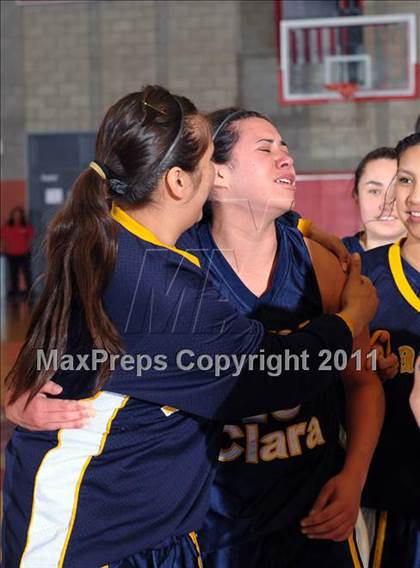 Thumbnail 1 in Santa Clara vs. St. Bernard (CIF SS 5AA Final) photogallery.