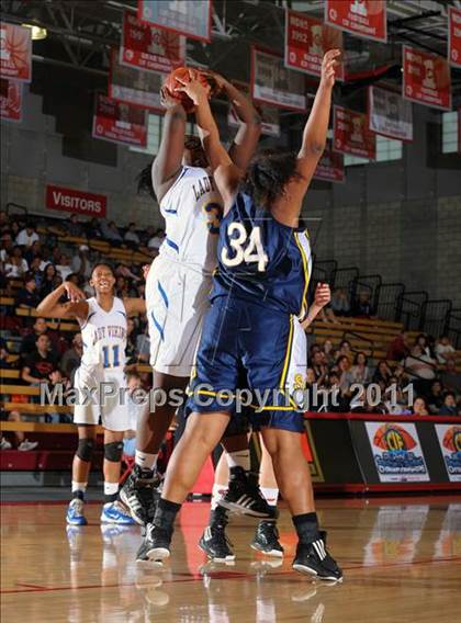 Thumbnail 2 in Santa Clara vs. St. Bernard (CIF SS 5AA Final) photogallery.