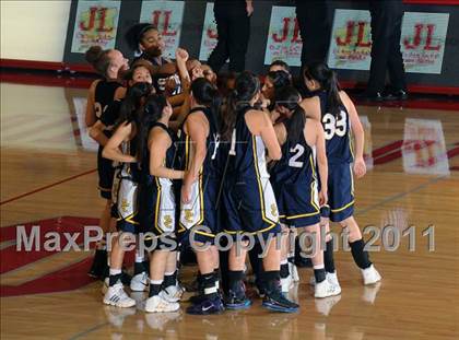 Thumbnail 1 in Santa Clara vs. St. Bernard (CIF SS 5AA Final) photogallery.