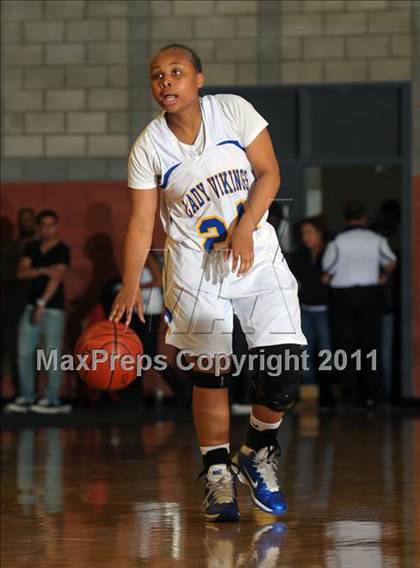 Thumbnail 3 in Santa Clara vs. St. Bernard (CIF SS 5AA Final) photogallery.