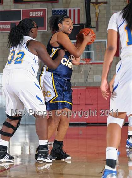 Thumbnail 3 in Santa Clara vs. St. Bernard (CIF SS 5AA Final) photogallery.