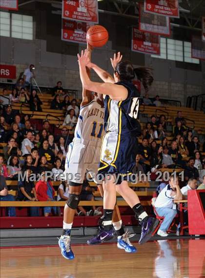 Thumbnail 2 in Santa Clara vs. St. Bernard (CIF SS 5AA Final) photogallery.