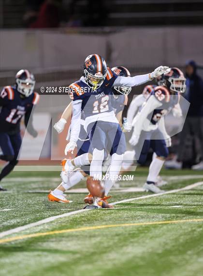 Thumbnail 2 in Arapahoe @ Legend (CHSAA 5A Second Round) photogallery.