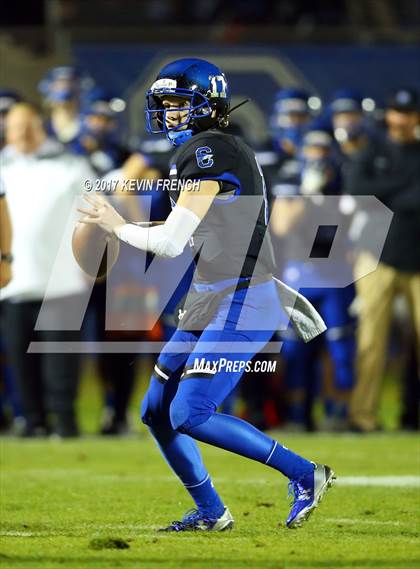 Thumbnail 1 in Chandler vs. Northwestern (GEICO State Champions Bowl Series) photogallery.