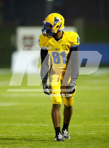 Thumbnail 1 in Chandler vs. Northwestern (GEICO State Champions Bowl Series) photogallery.