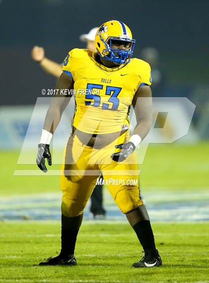 Thumbnail 2 in Chandler vs. Northwestern (GEICO State Champions Bowl Series) photogallery.