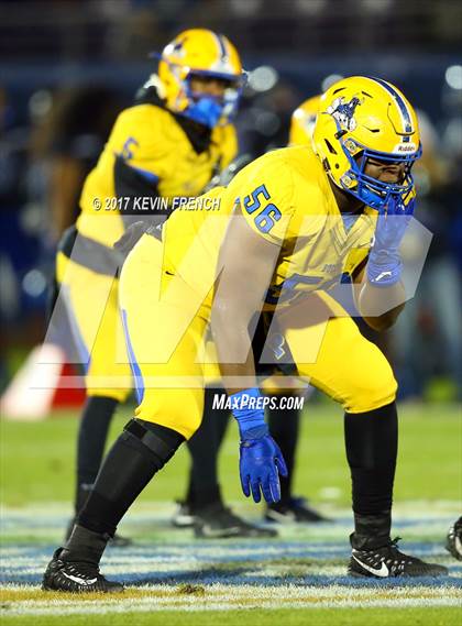 Thumbnail 2 in Chandler vs. Northwestern (GEICO State Champions Bowl Series) photogallery.