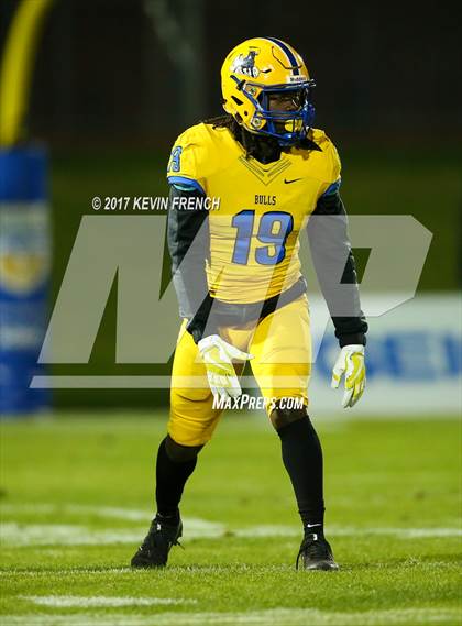 Thumbnail 1 in Chandler vs. Northwestern (GEICO State Champions Bowl Series) photogallery.