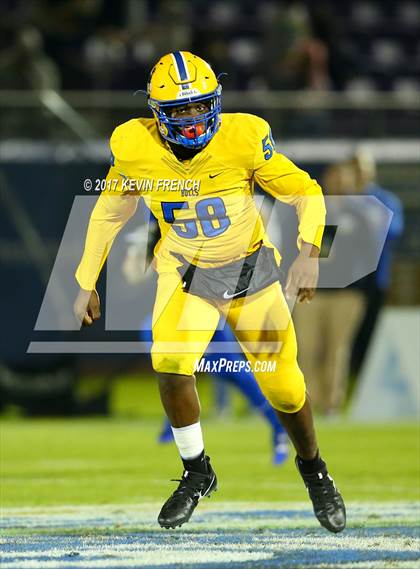 Thumbnail 2 in Chandler vs. Northwestern (GEICO State Champions Bowl Series) photogallery.
