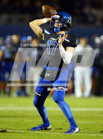 Thumbnail 2 in Chandler vs. Northwestern (GEICO State Champions Bowl Series) photogallery.