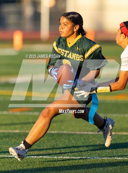 Thumbnail 3 in JV: Mills @ Capuchino photogallery.