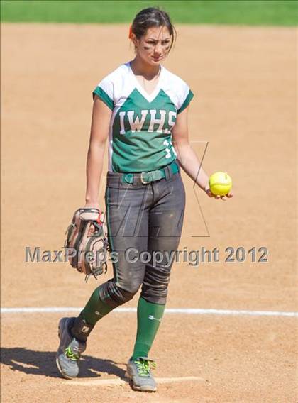 Thumbnail 2 in Brennan vs. Incarnate Word photogallery.