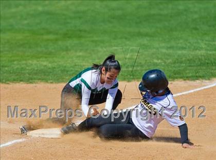 Thumbnail 3 in Brennan vs. Incarnate Word photogallery.