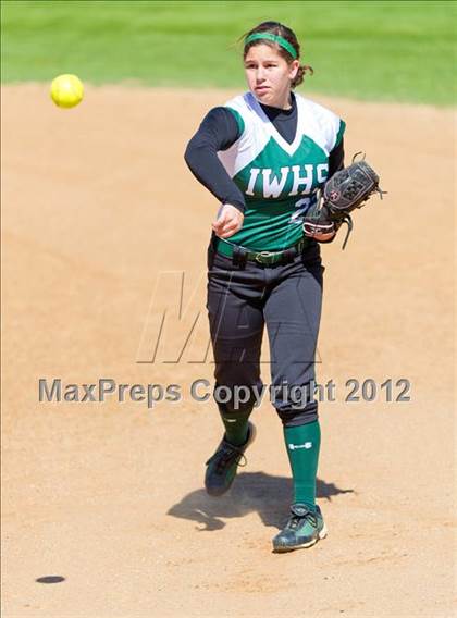 Thumbnail 2 in Brennan vs. Incarnate Word photogallery.