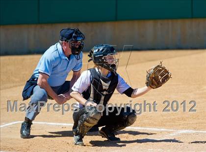 Thumbnail 2 in Brennan vs. Incarnate Word photogallery.