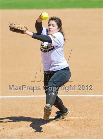 Thumbnail 2 in Brennan vs. Incarnate Word photogallery.