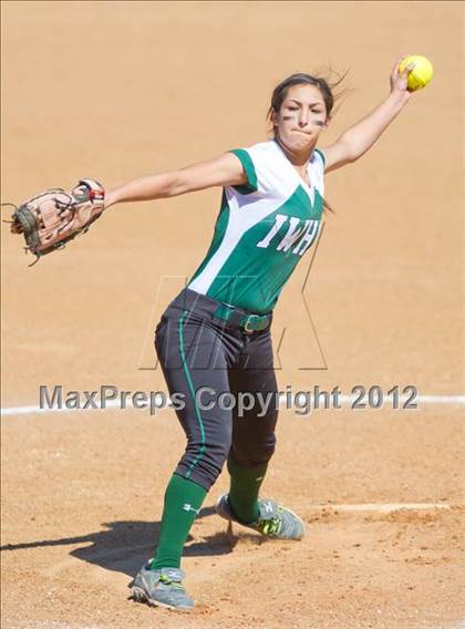Thumbnail 3 in Brennan vs. Incarnate Word photogallery.