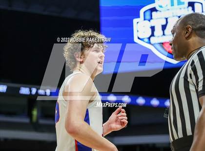 Thumbnail 2 in Westlake vs. McKinney (UIL 6A State Semifinal) photogallery.