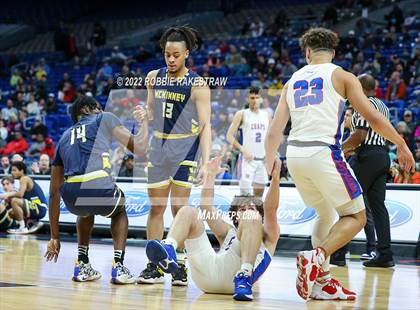 Thumbnail 2 in Westlake vs. McKinney (UIL 6A State Semifinal) photogallery.