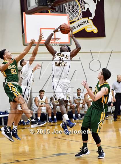 Thumbnail 1 in Holmes vs Riverdale Baptist (SACS Invitational) photogallery.