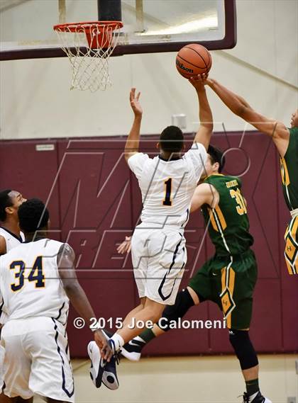 Thumbnail 3 in Holmes vs Riverdale Baptist (SACS Invitational) photogallery.