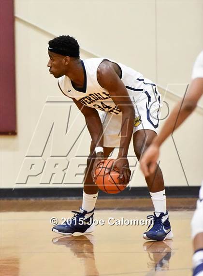 Thumbnail 2 in Holmes vs Riverdale Baptist (SACS Invitational) photogallery.