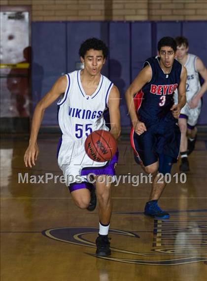 Thumbnail 2 in Beyer @ Johansen photogallery.