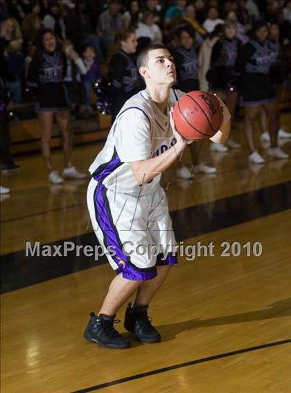 Thumbnail 1 in Beyer @ Johansen photogallery.