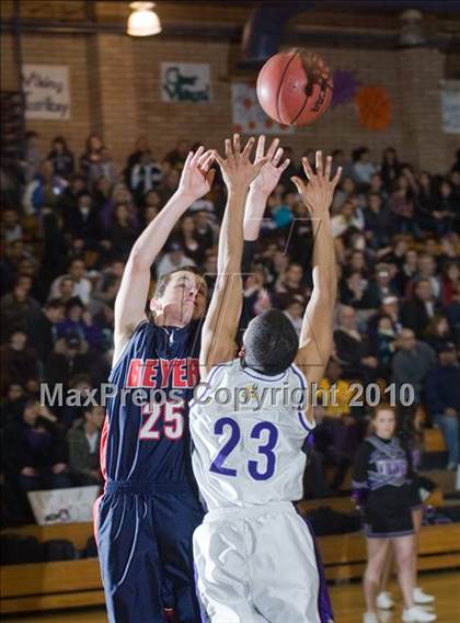 Thumbnail 1 in Beyer @ Johansen photogallery.