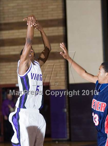 Thumbnail 2 in Beyer @ Johansen photogallery.