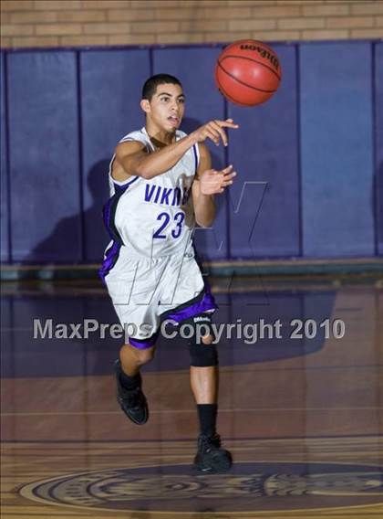 Thumbnail 2 in Beyer @ Johansen photogallery.