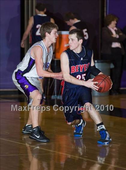 Thumbnail 3 in Beyer @ Johansen photogallery.