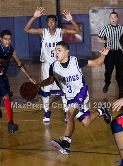 Thumbnail 3 in Beyer @ Johansen photogallery.