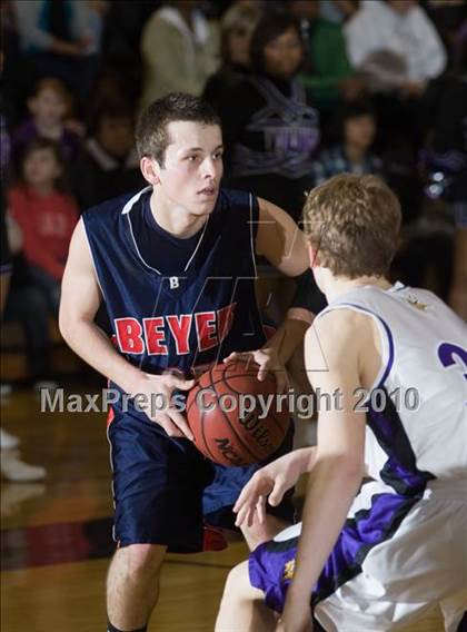 Thumbnail 2 in Beyer @ Johansen photogallery.