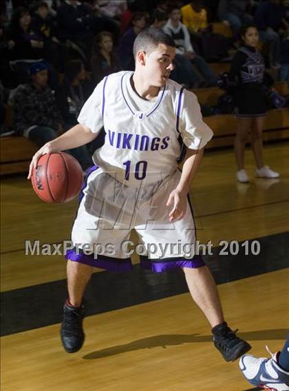 Thumbnail 3 in Beyer @ Johansen photogallery.
