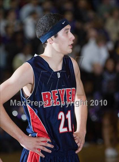 Thumbnail 1 in Beyer @ Johansen photogallery.