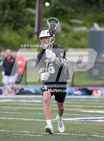 Thumbnail 2 in Longmeadow vs. St. John's (MIAA Division 2 Central/West Final) photogallery.