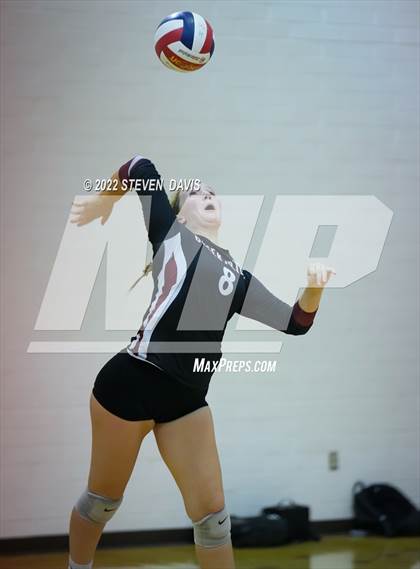 Thumbnail 1 in Notre Dame Prep vs. Desert Ridge photogallery.