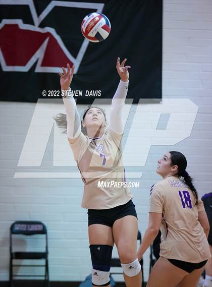 Thumbnail 2 in Notre Dame Prep vs. Desert Ridge photogallery.