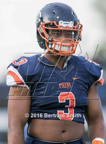 Thumbnail 2 in Iroquois @ Bennett/Olmsted/Middle Early College/East photogallery.
