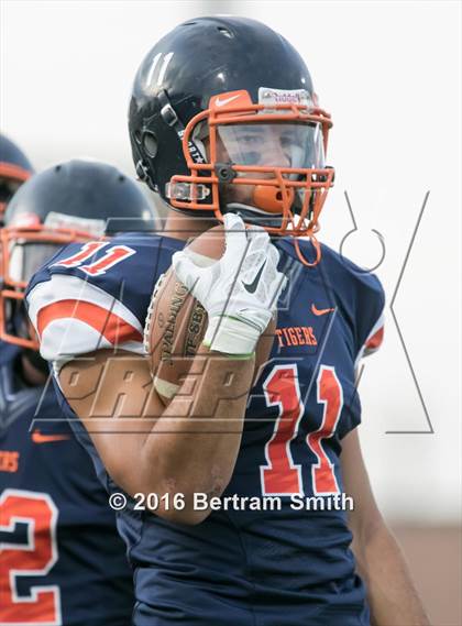 Thumbnail 3 in Iroquois @ Bennett/Olmsted/Middle Early College/East photogallery.