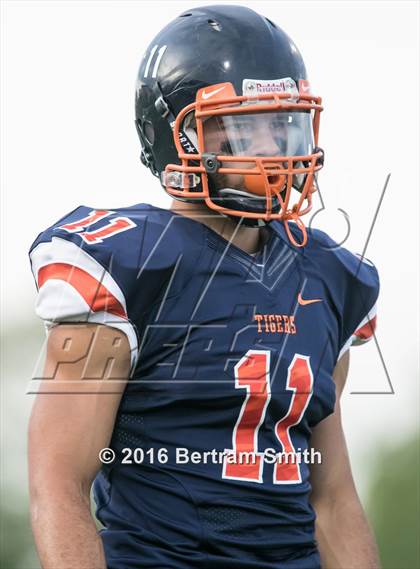 Thumbnail 3 in Iroquois @ Bennett/Olmsted/Middle Early College/East photogallery.